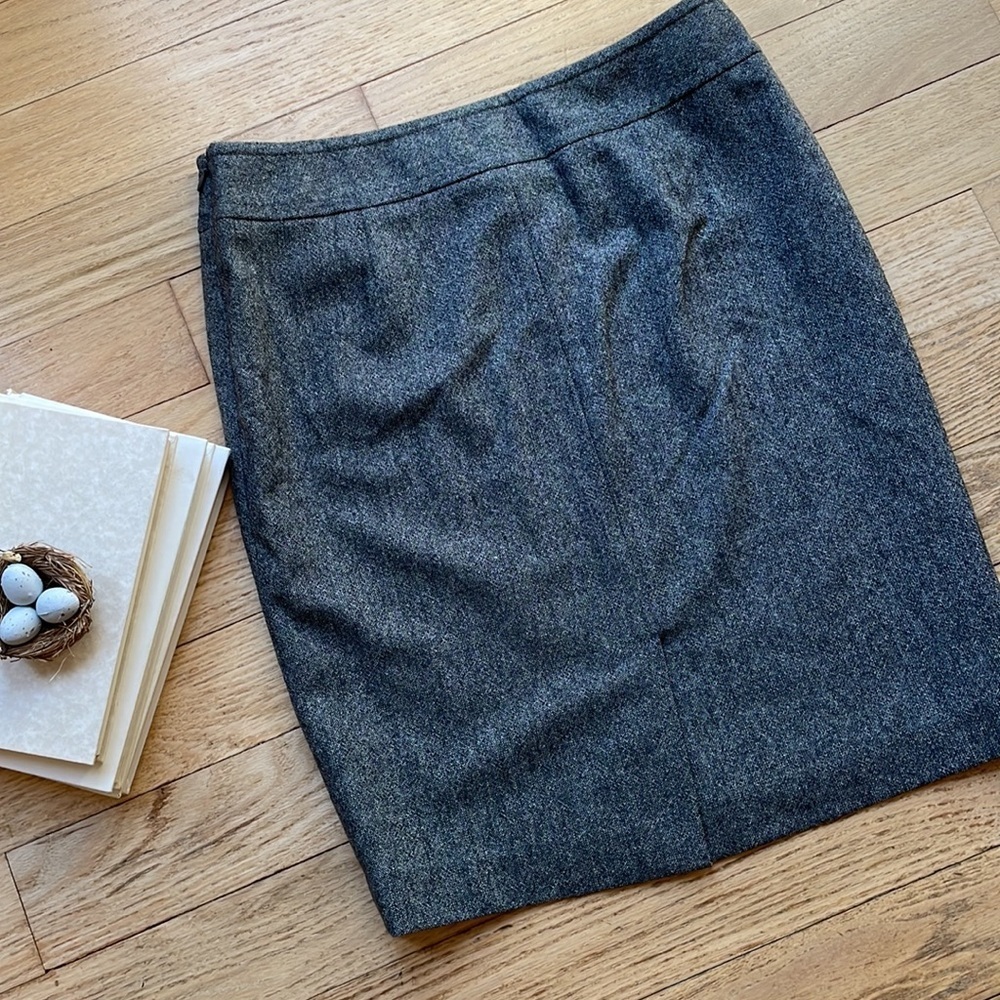 Limited wool skirt - Picture 9 of 10